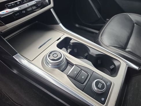 Used 2023 Ford Explorer XLT w/ Equipment Group 202A image 26