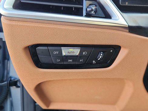 Used 2025 BMW 430i xDrive Coupe w/ Convenience Package image 22