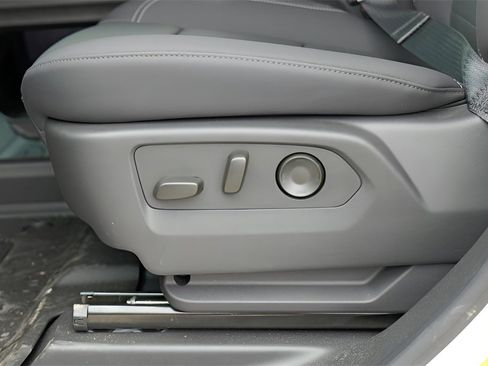 New 2026 GMC Hummer EV 3X image 17