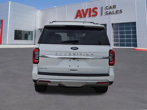 Used 2024 Ford Expedition Limited image 5