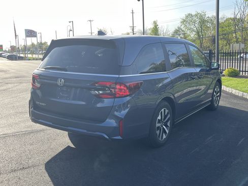 Used 2026 Honda Odyssey EX-L image 3