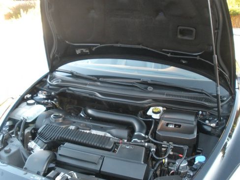 Used 2012 Volvo C70 T5 image 14