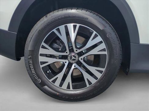New 2026 Mercedes-Benz GLB 250 image 10
