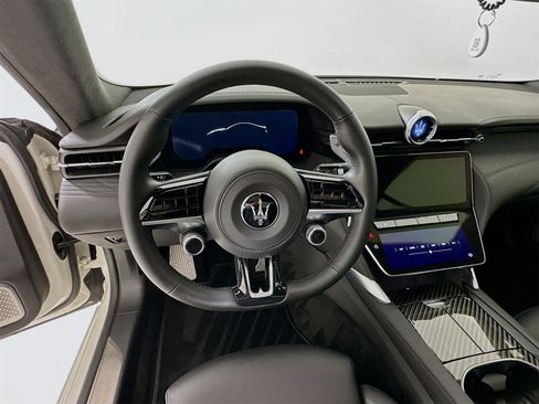 Used 2024 Maserati GranTurismo Modena image 12