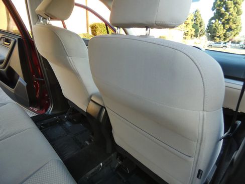 Used 2018 Subaru Forester 2.5i w/ Alloy Wheel Package image 41