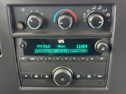 Used 2024 Chevrolet Express 2500 w/ Driver Convenience Package image 16
