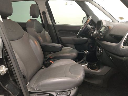 Used 2017 FIAT 500L Lounge w/ Dual-Pane Sunroof Package image 21