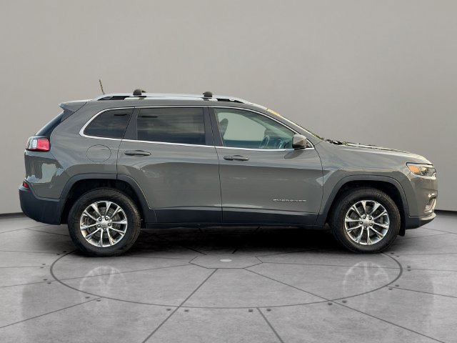 Used 2020 Jeep Cherokee Latitude Plus w/ Cold Weather Group AWD/4WD image 7