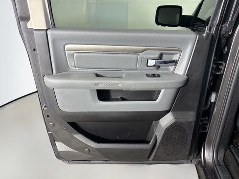 Used 2017 RAM 1500 Big Horn image 25