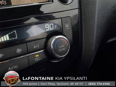 Used 2021 Nissan Rogue Sport SL w/ Premium Package image 39