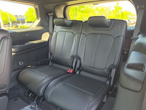 New 2026 Jeep Grand Cherokee L Limited AWD/4WD image 28