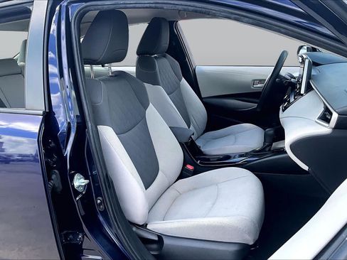 Used 2021 Toyota Corolla LE FWD image 9