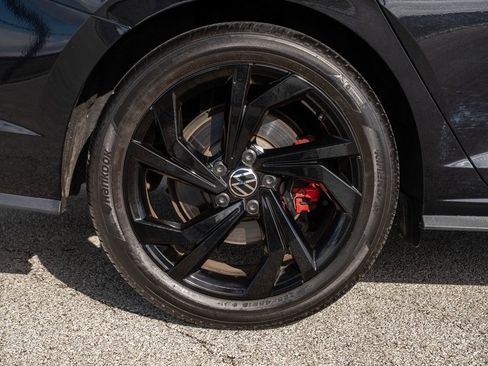 Used 2024 Volkswagen Jetta GLI Autobahn w/ GLI Black Package image 9