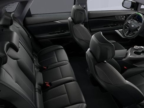 New 2025 Cadillac Optiq Luxury 1 image 66