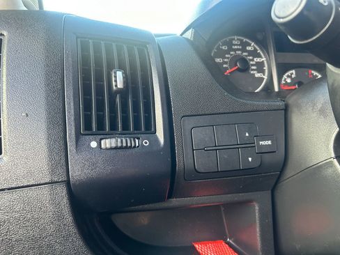 Used 2018 RAM ProMaster 2500 image 11