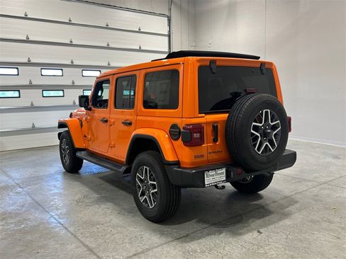 New 2025 Jeep Wrangler Sahara image 8