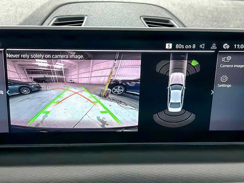 Used 2023 BMW 530e w/ M Sport Package image 19