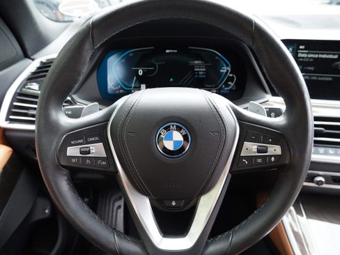 Used 2022 BMW X5 xDrive45e w/ Premium Package AWD/4WD image 18
