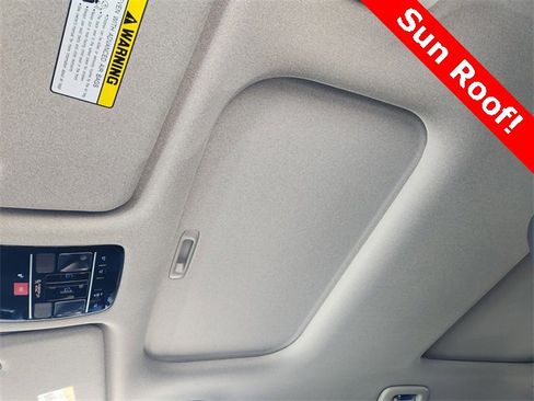 Used 2025 Hyundai Santa Fe Limited image 13