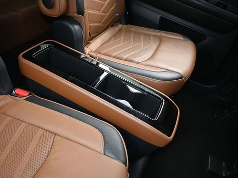 Used 2023 Nissan Pathfinder Platinum image 58