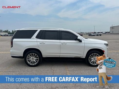 Used 2021 Cadillac Escalade Premium Luxury AWD/4WD image 2