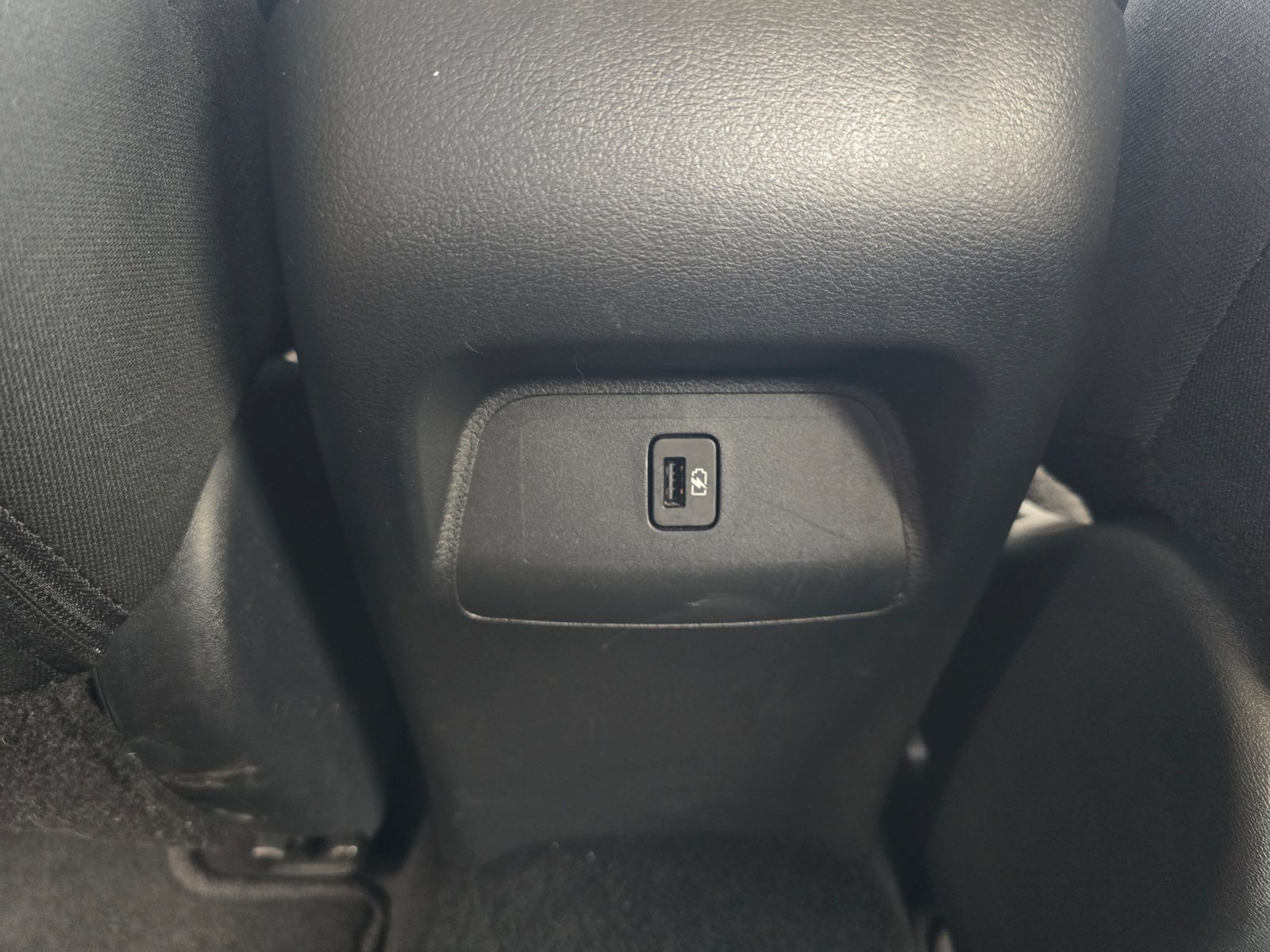 Used 2025 Nissan Sentra SR w/ Midnight Edition FWD image 25