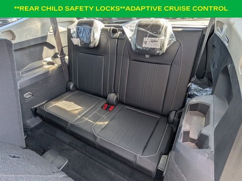 Used 2023 Volkswagen Tiguan SE image 14