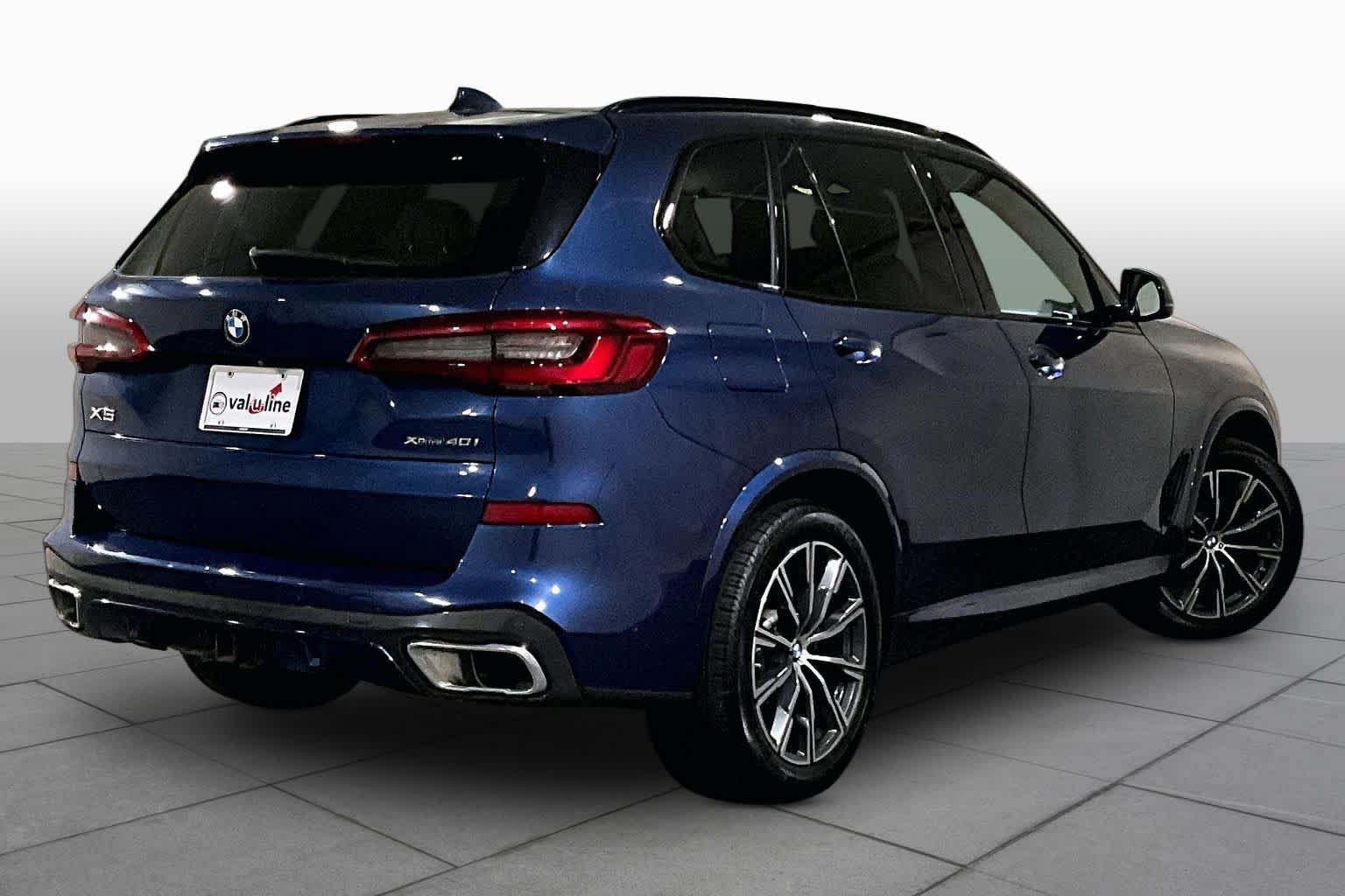 Used 2020 BMW X5 xDrive40i w/ M Sport Package AWD/4WD image 12