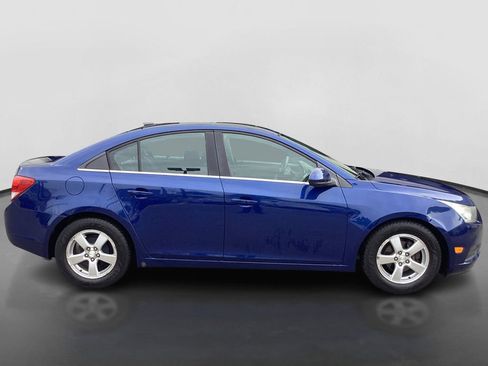 Used 2013 Chevrolet Cruze LT w/ All-Star Edition FWD image 4