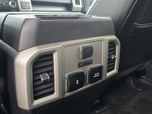 Used 2017 Ford F150 Lariat w/ Equipment Group 502A Luxury image 14