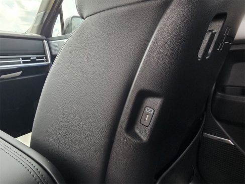 New 2025 Hyundai Santa Fe Limited image 19