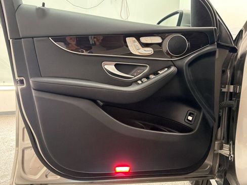 Certified 2022 Mercedes-Benz GLC 300 image 20