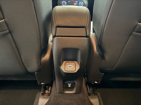Certified 2022 Jeep Renegade Limited AWD/4WD image 25