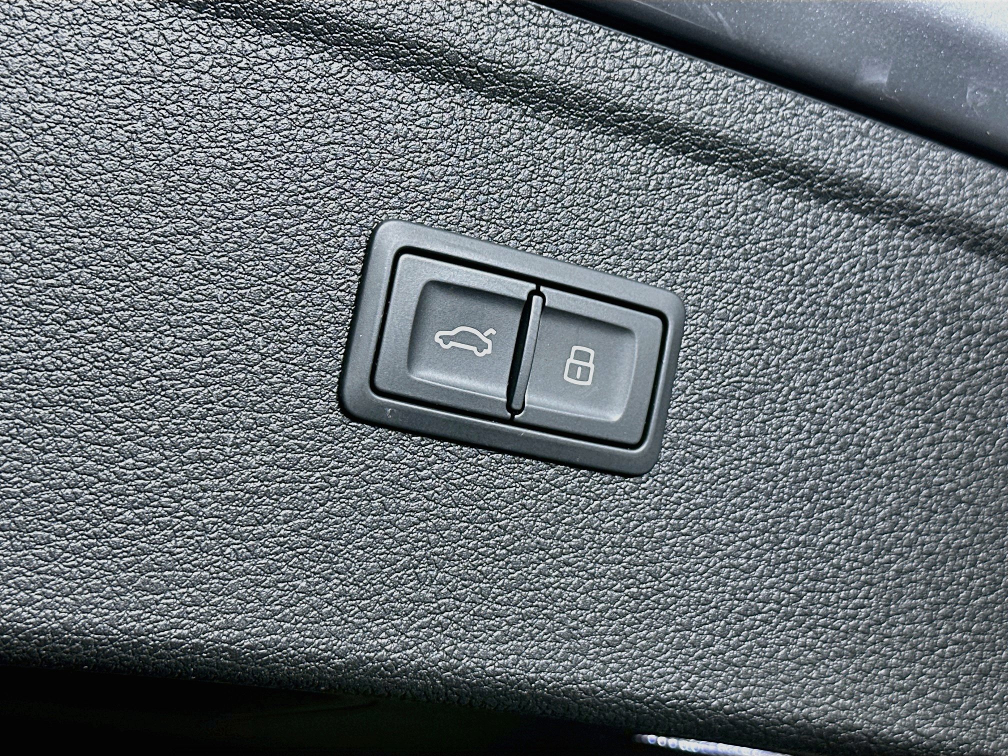 Used 2023 Audi Q5 2.0T Premium Plus AWD/4WD image 32