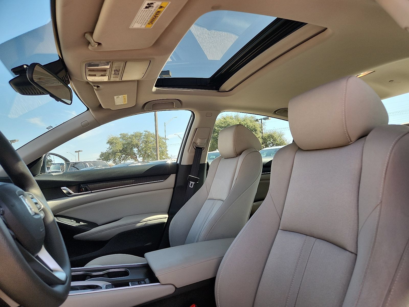 Used 2019 Honda Accord EX image 14