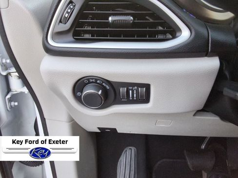 Used 2023 Chrysler Voyager LX FWD image 36