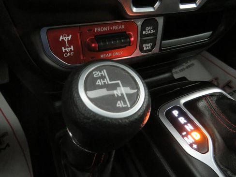Used 2021 Jeep Wrangler Unlimited Rubicon AWD/4WD image 24