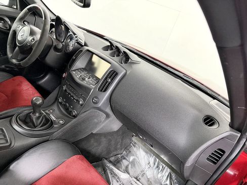 Used 2016 Nissan 370Z NISMO RWD image 41