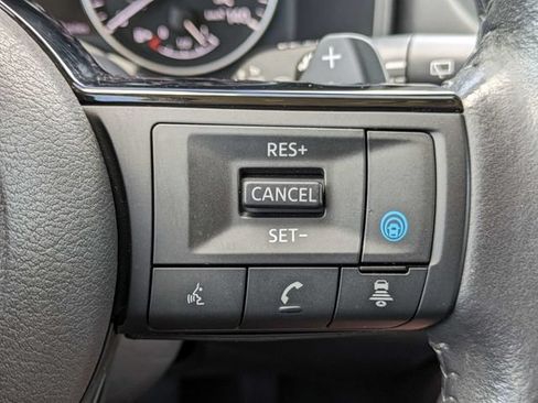 Used 2023 Nissan Rogue SV w/ SV Premium B Package FWD image 29