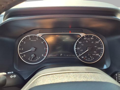 Certified 2025 Nissan Rogue SV image 16