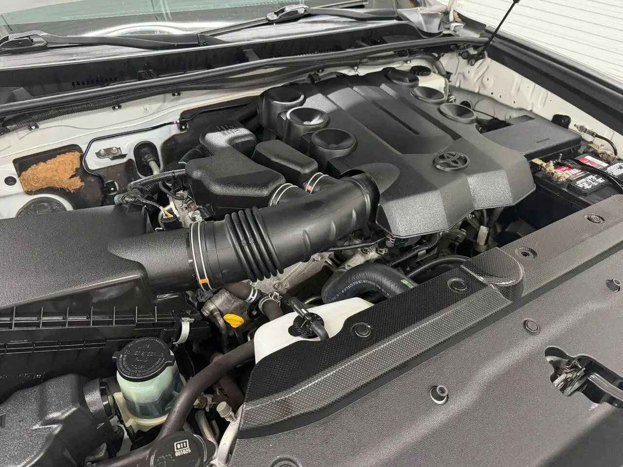 Used 2016 Toyota 4Runner SR5 Premium AWD/4WD image 40