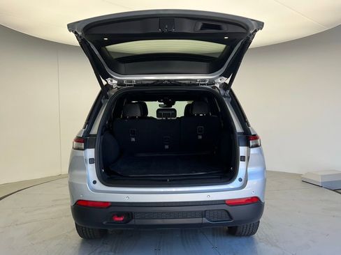 Used 2022 Jeep Grand Cherokee Trailhawk AWD/4WD image 5