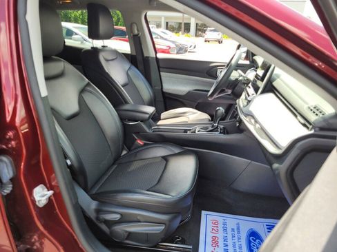 Used 2022 Jeep Compass Latitude image 16