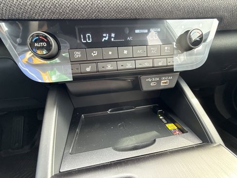 New 2026 Subaru Outback Limited image 30