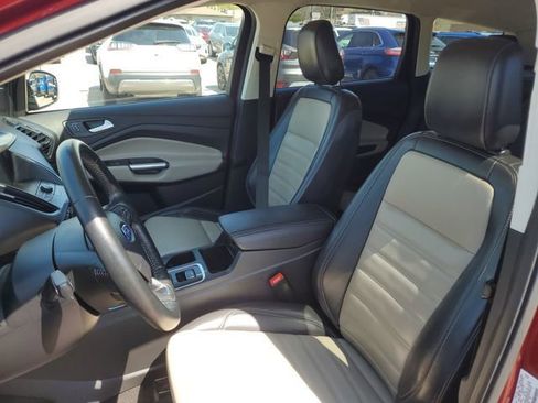 Used 2019 Ford Escape SEL AWD/4WD image 7