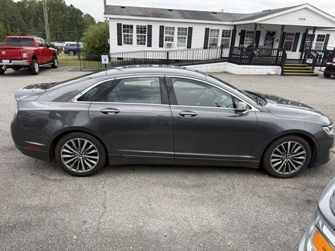 Used 2019 Lincoln MKZ Reserve image 3