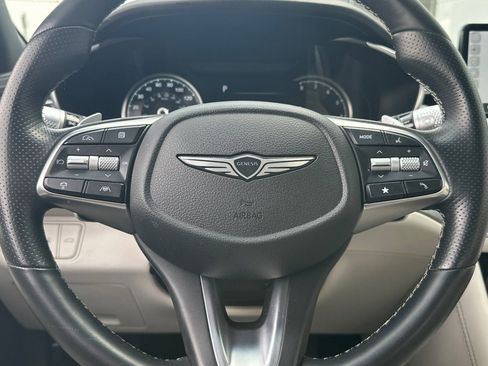 Used 2025 Genesis G70 2.5T RWD image 27