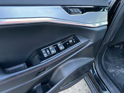 Used 2024 Jeep Wagoneer Launch Edition image 15