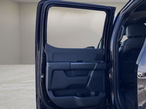 Used 2022 Ford F150 XLT w/ Equipment Group 302A High image 27