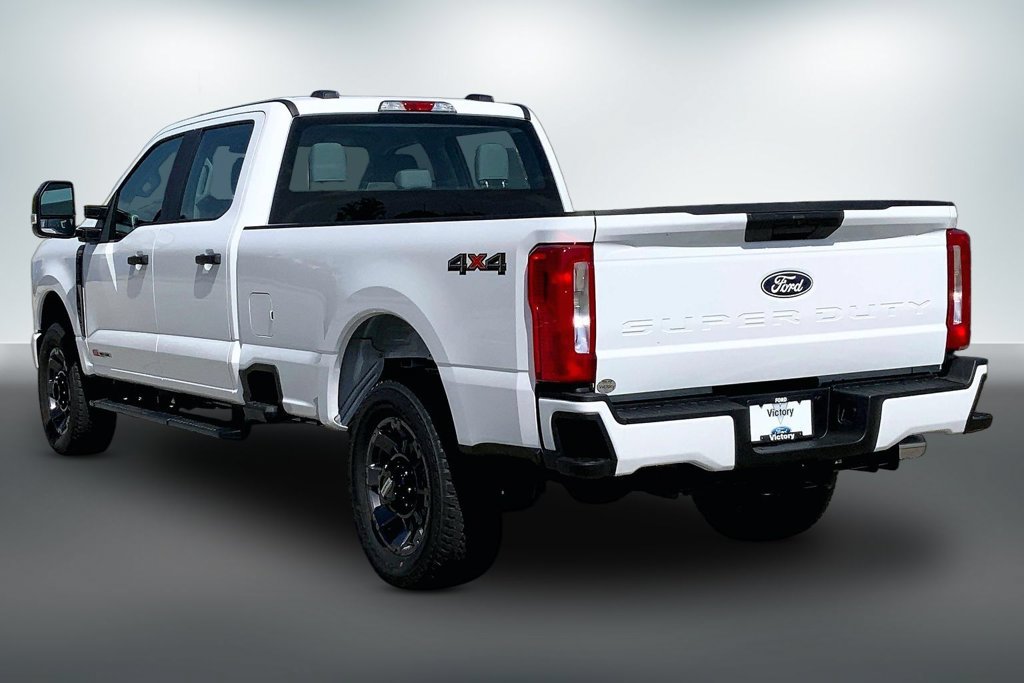 New 2027 Ford F250 XL w/ STX Appearance Package AWD/4WD image 3